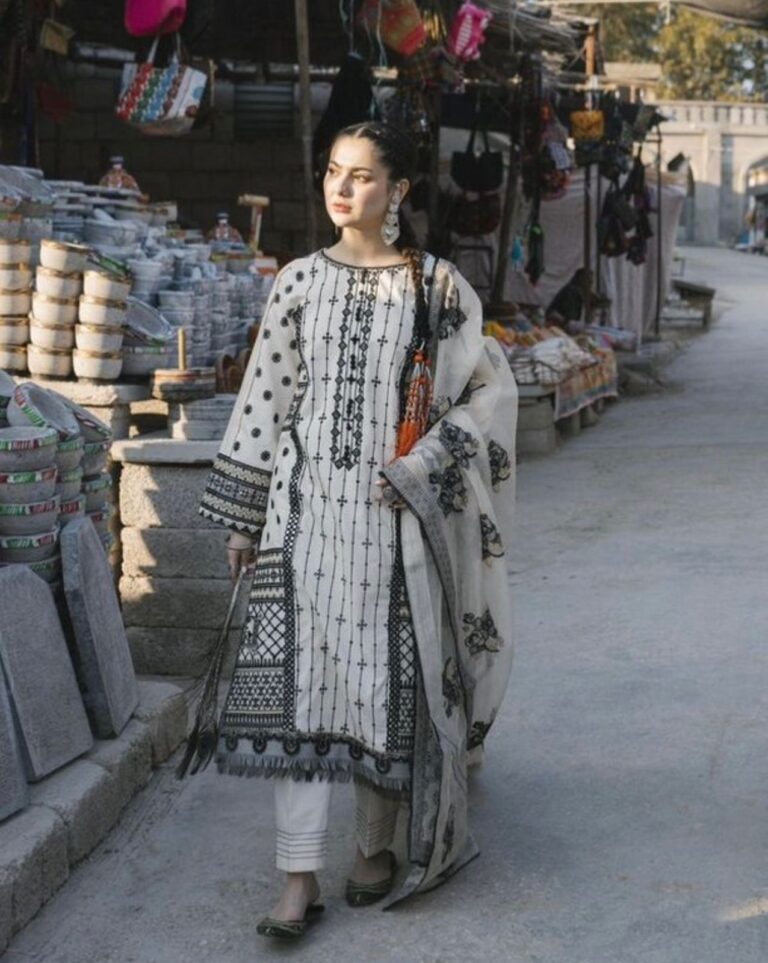 3 Piece Hit Code By Hania Amir