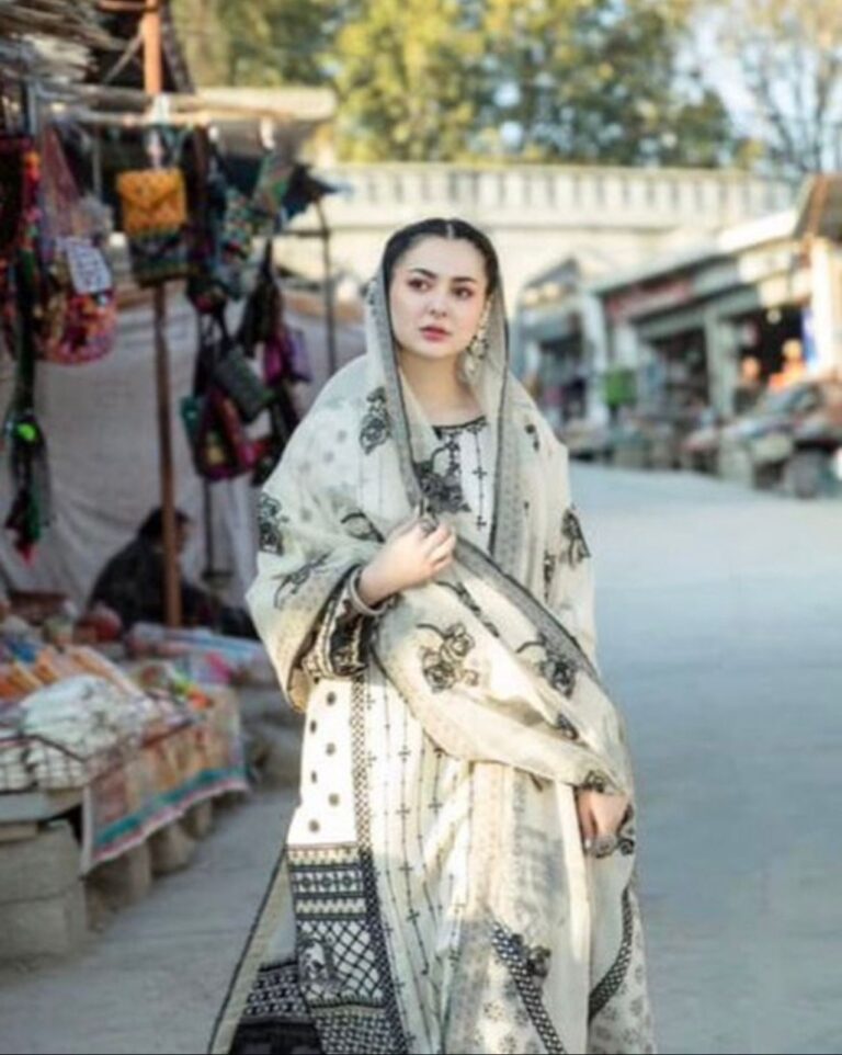 3 Piece Hit Code By Hania Amir